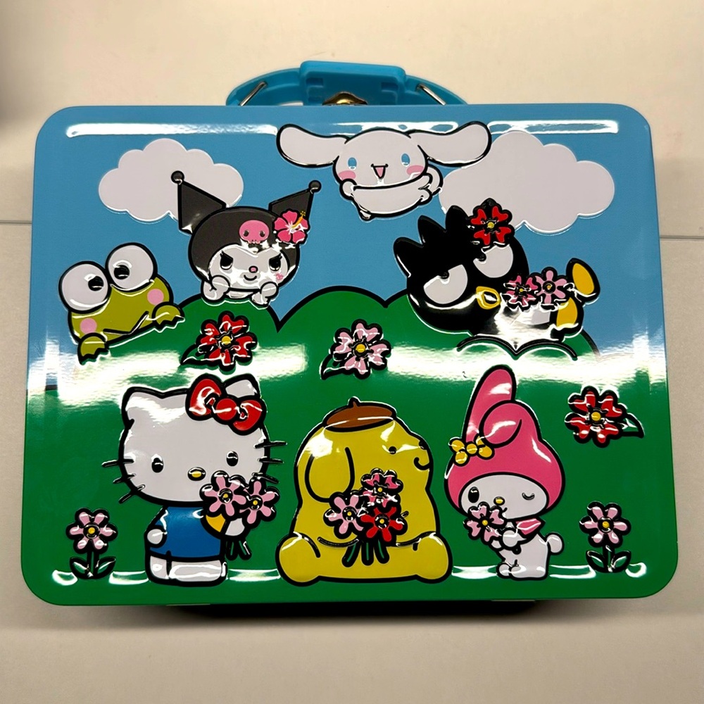 Hello Kitty and Friends metal lunchbox